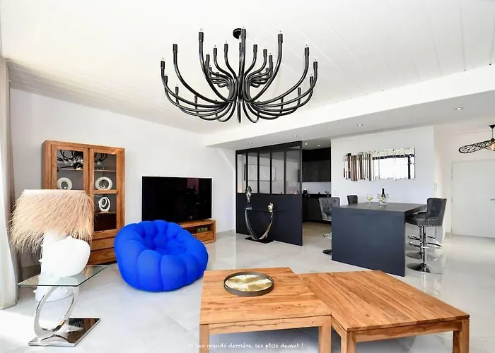 Апартаменти 5 Etoiles, Chic & Cozy, Piscine, Vue Руаян